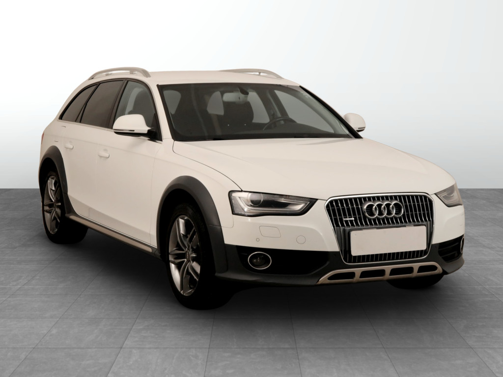 Audi A4 Allroad 2015