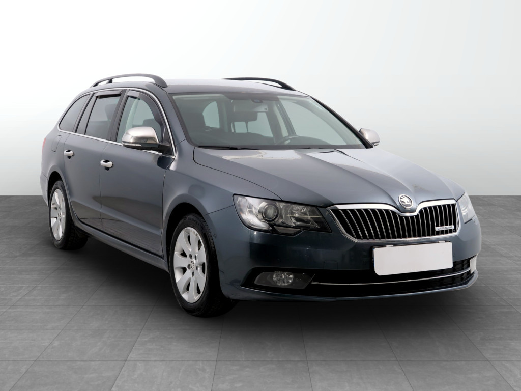 Škoda Superb 2013