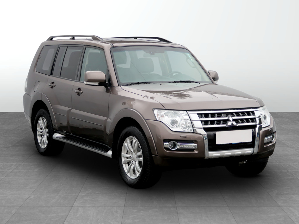 Mitsubishi Pajero 2016