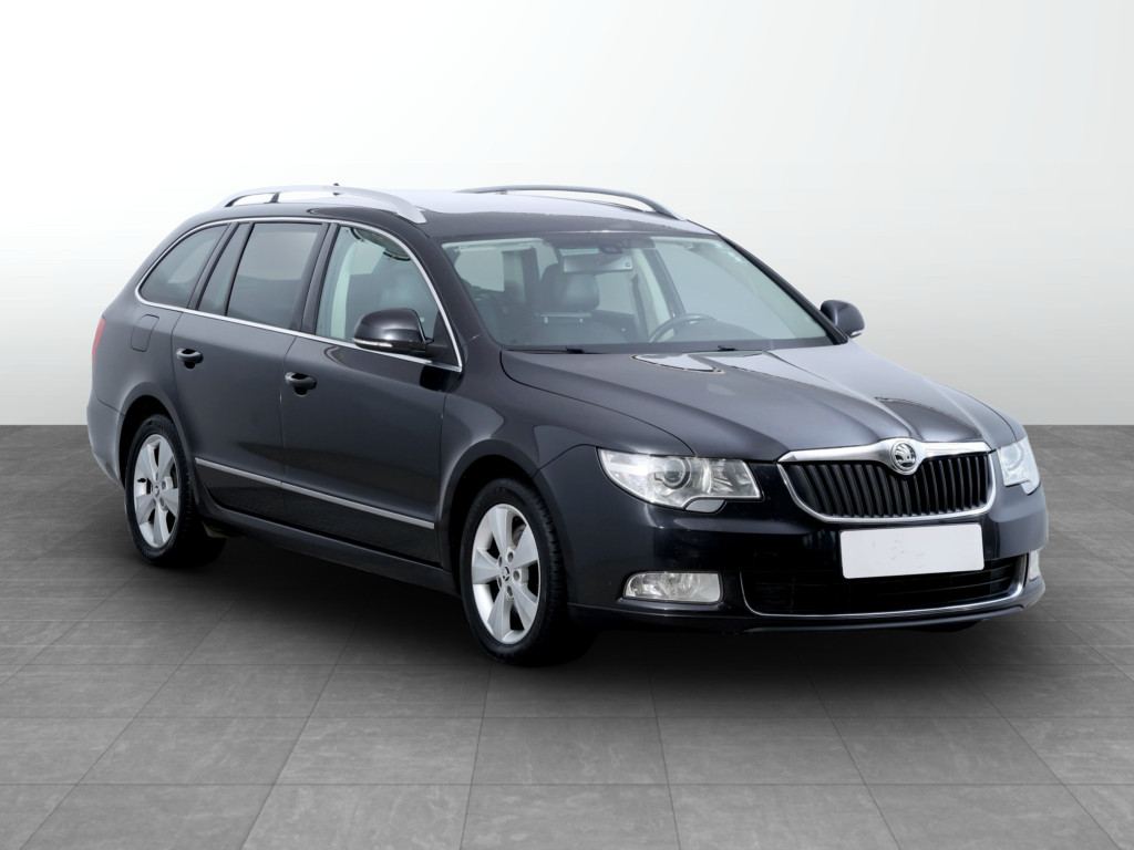 Škoda Superb 2012