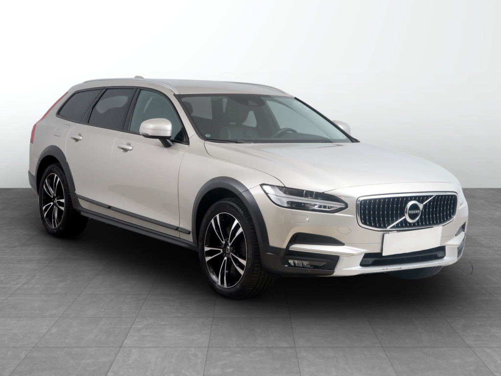 Volvo V90 Cross Country 2017