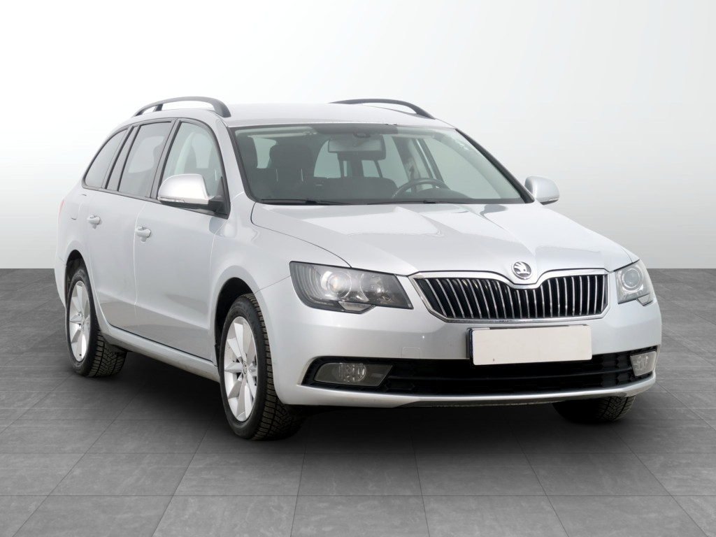 Škoda Superb 2013