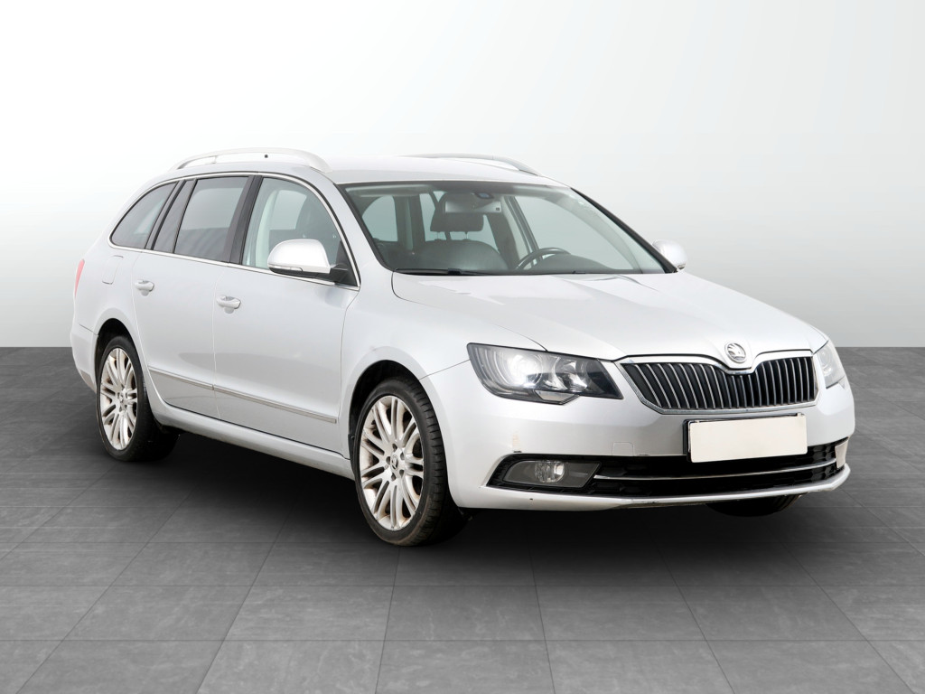 Škoda Superb 2014
