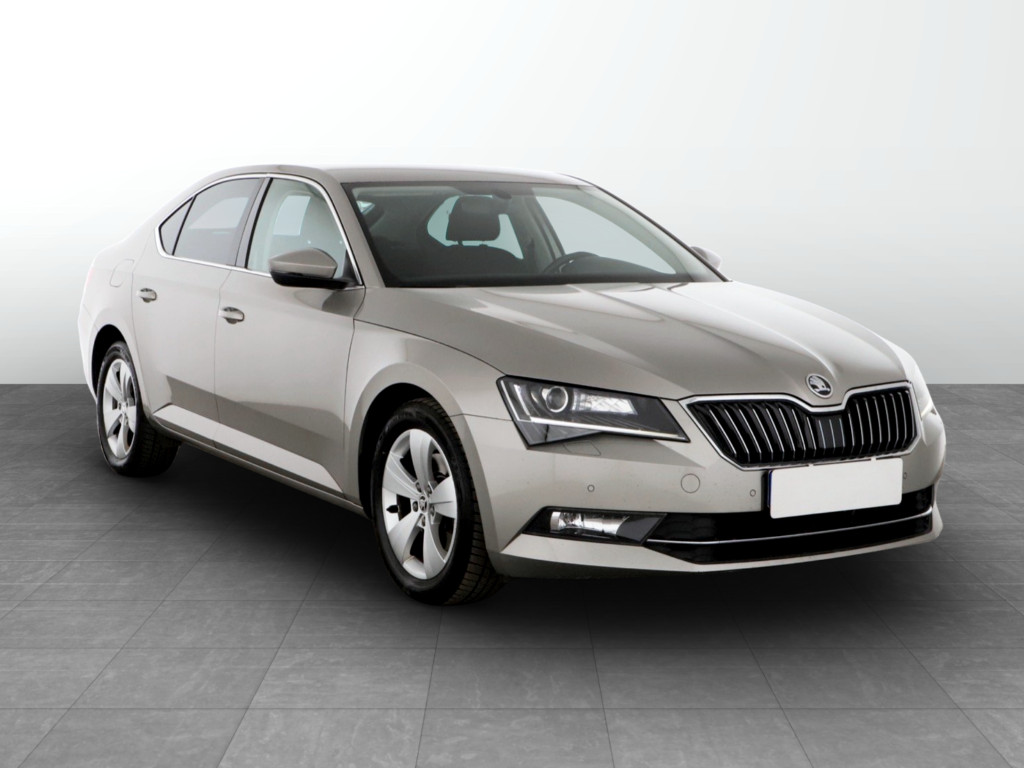 Škoda Superb 2016