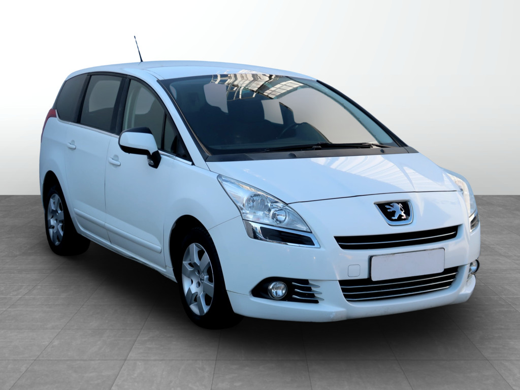 Peugeot 5008 2013