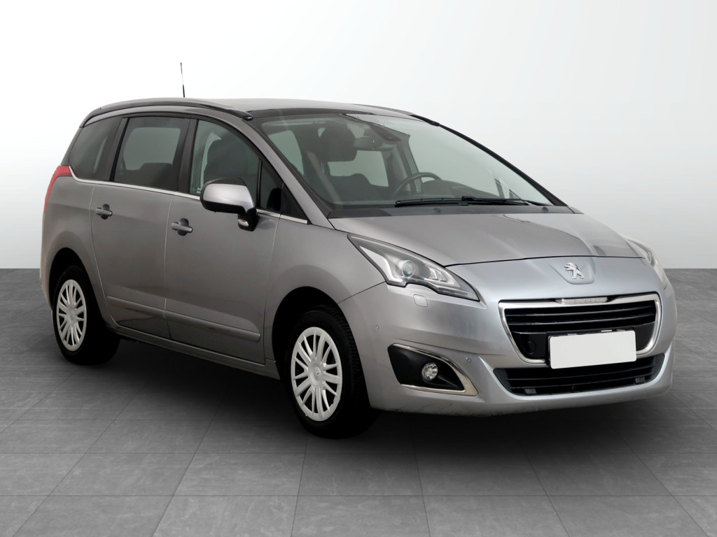 Peugeot 5008 2015