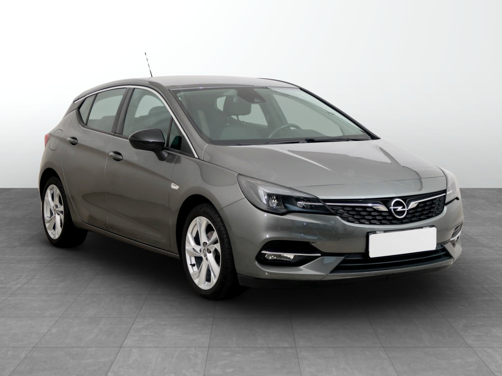 Opel Astra 2021
