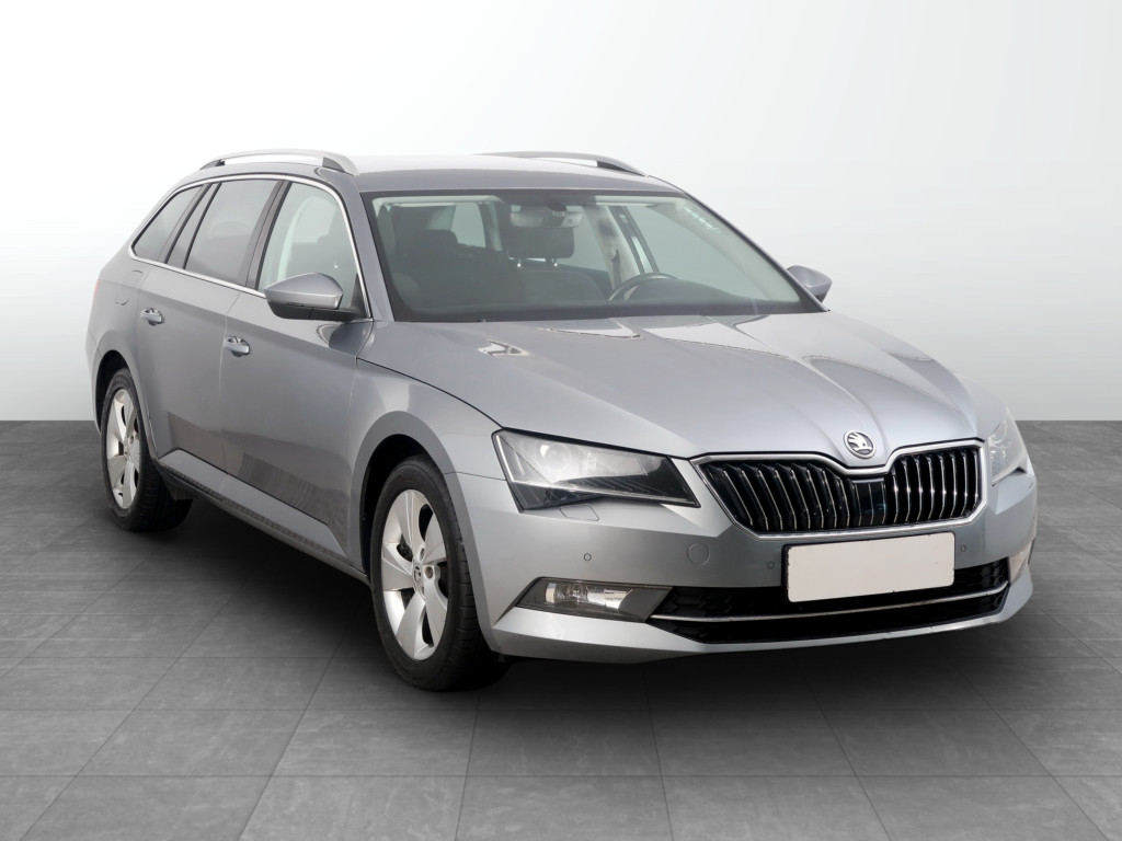 Škoda Superb 2015