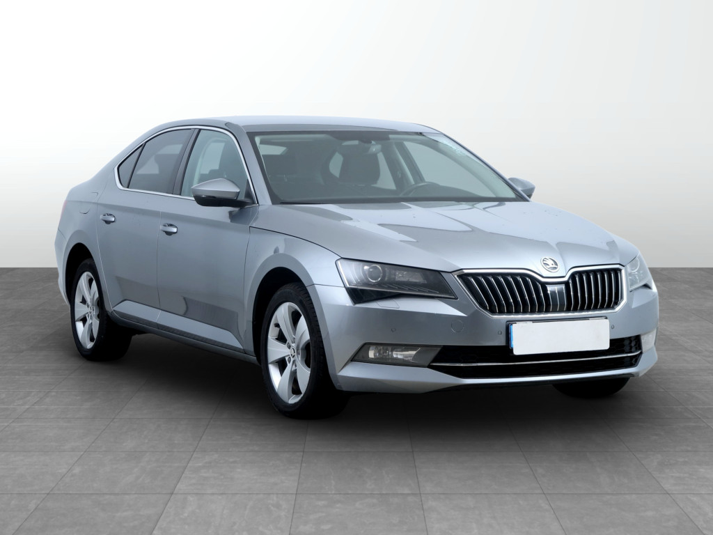 Škoda Superb 2016