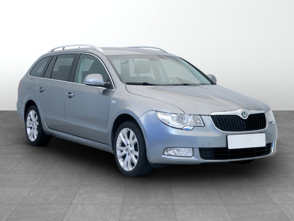 Škoda Superb 2012