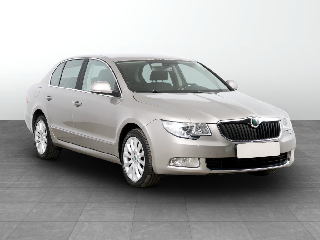Škoda Superb 2013