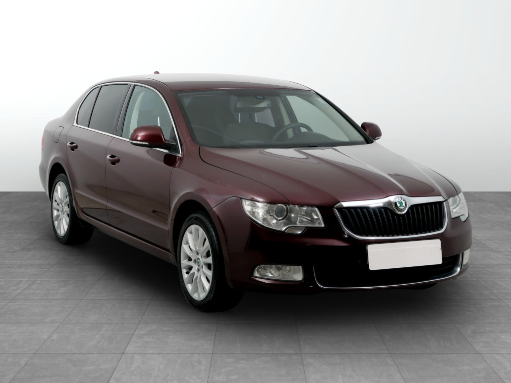 Škoda Superb 2012