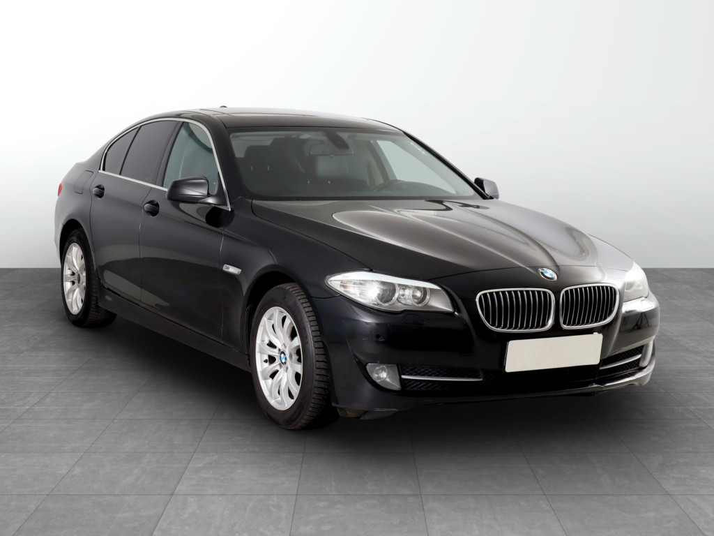 BMW 5 2011