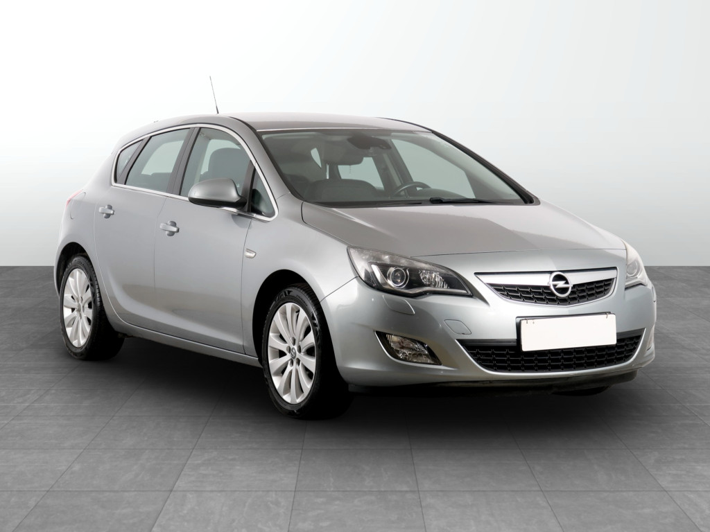 Opel Astra 2011