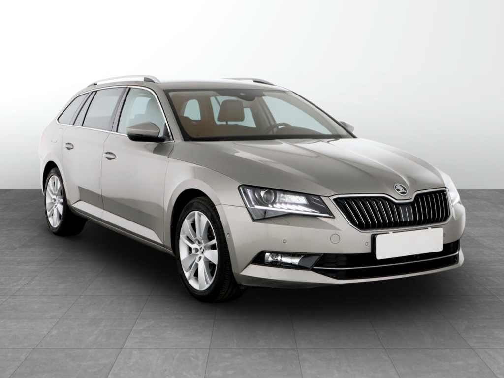 Škoda Superb 2015
