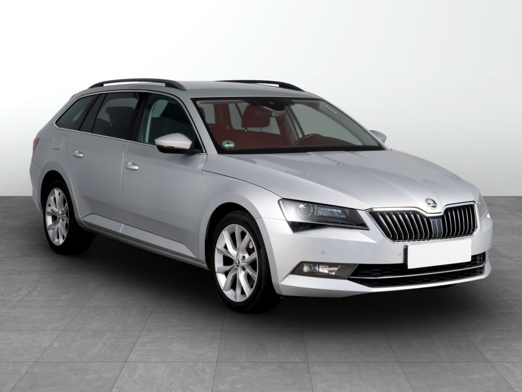 Škoda Superb 2016
