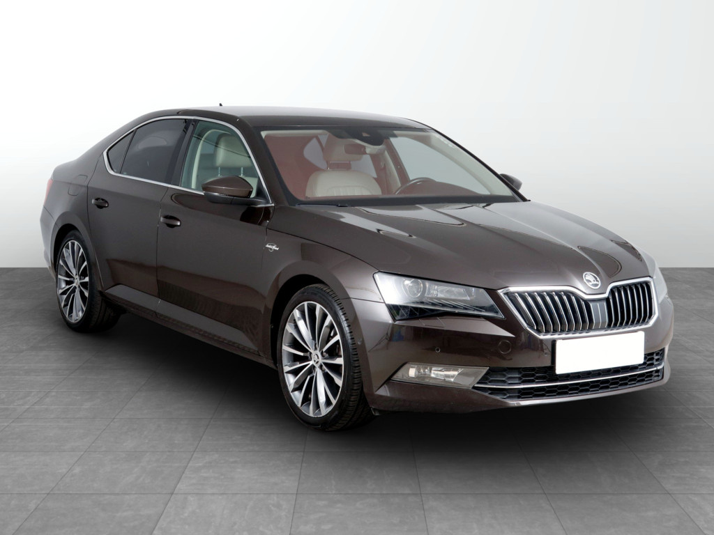 Škoda Superb 2016