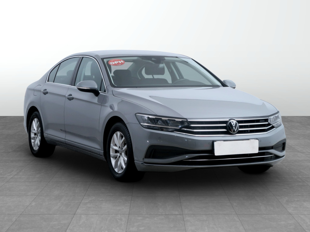 Volkswagen Passat 2022
