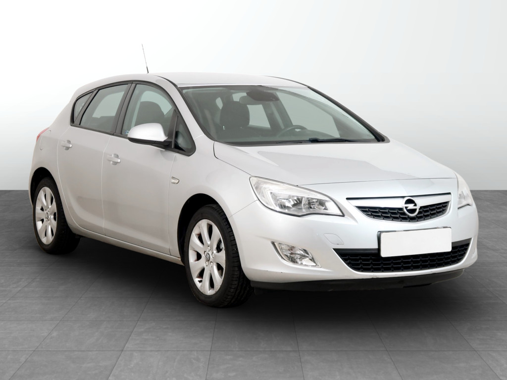 Opel Astra 2012
