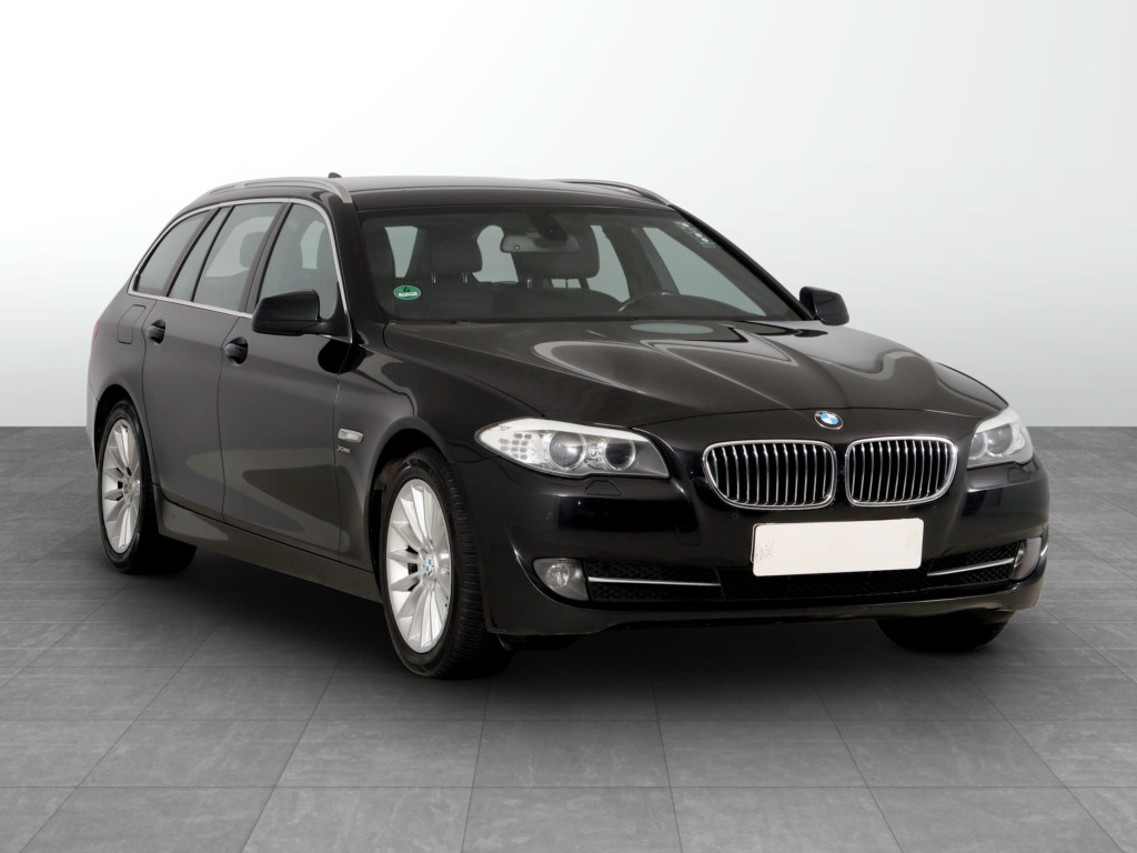 BMW 5 2011