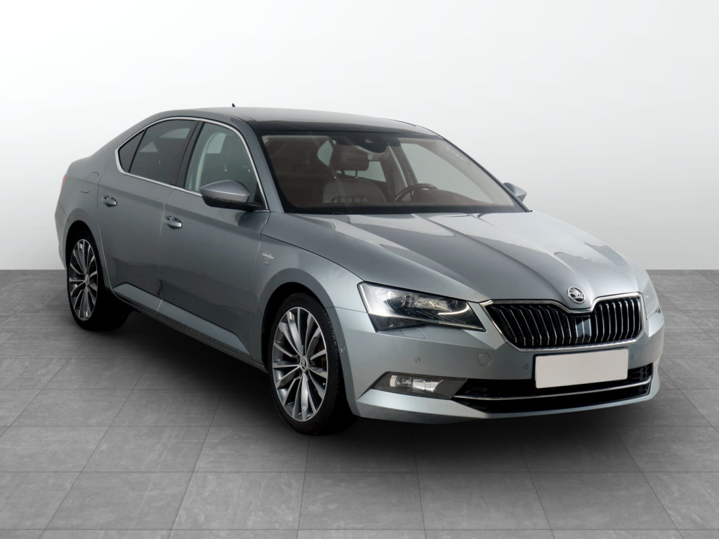 Škoda Superb 2015