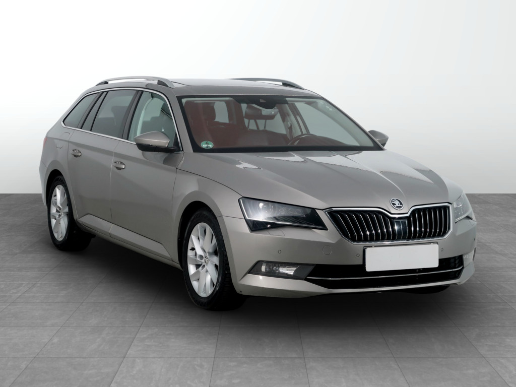 Škoda Superb 2015
