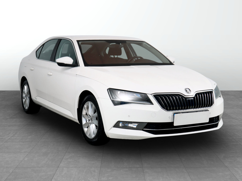 Škoda Superb 2016