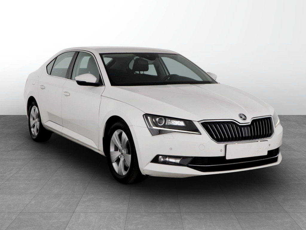 Škoda Superb 2016