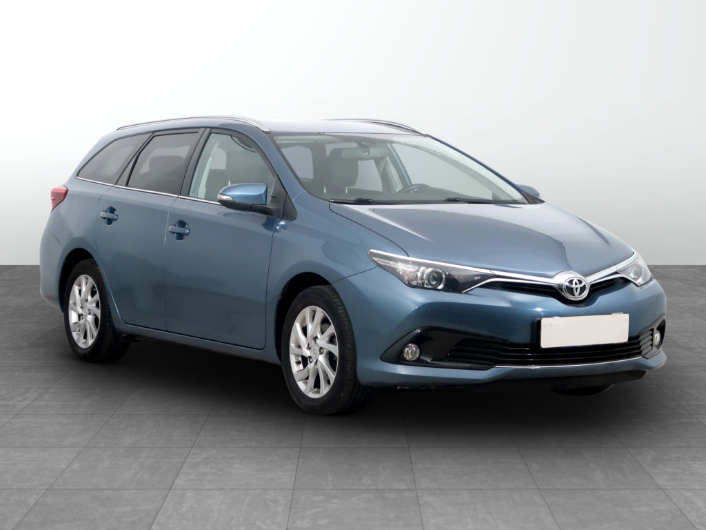 Toyota Auris 2015